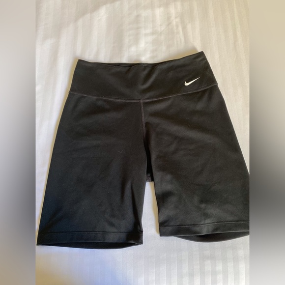 Nike Compression Shorts - Picture 1 of 3